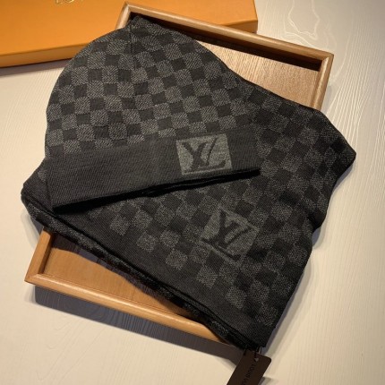 LV Petit Damier Scarf and Beanie wool set Black