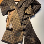 LV Petit Damier Scarf and Beanie wool set Brown