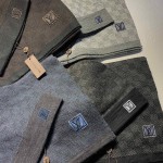 LV Petit Damier Scarf and Beanie NM wool set Grey