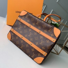 LV soft trunk messenger pm monogram bag M68494