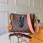 LV Beaubourg Hobo Mini Bags Monogram Canvas M55090