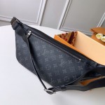 LV discovery bumbag monogram eclipse M44336