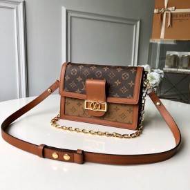 Replica LV Monogram Dauphine MM