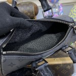 Louis Vuitton LV x YK Keepall 25 M46437