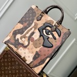 Louis Vuitton Monogram Canvas Sac Plat NV M46679