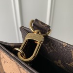 Louis Vuitton Monogram Canvas Sac Plat NV M46679