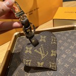 LV Game on Spade Bag Charm and Key Holder MP2911