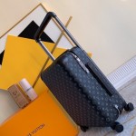 LV Monogram Eclipse Canvas Horizon 50 M23303