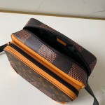 LV Giant Damier Ebene Nil Slim Messenger Nigo N44757