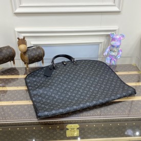 Replica Louis Vuitton Garment Cover