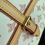 Louis Vuitton Monogram coated canvas Neverfull MM M20921