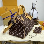 Louis Vuitton Monogram Speedy P9 Bandouliere 40 M24422