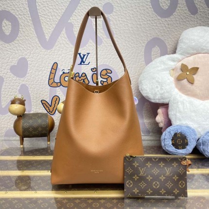 Louis Vuitton Low Key Hobo MM M24974