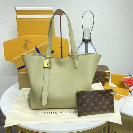 Louis Vuitton Grained Calfskin Low Key Cabas MM M25343