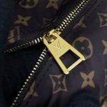 Louis Vuitton OnTheGo GM Beige 