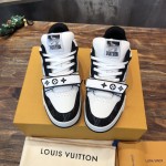 Louis Vuitton Trainer Sneaker 1A9ZBK