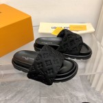 Louis Vuitton Pool Pillow Comfort Mule 1AA1EH