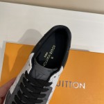 LV Run Away Sneaker 1A8UZS