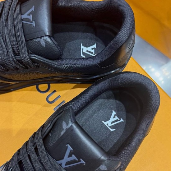 LV Trainer Sneaker 1ADH4C