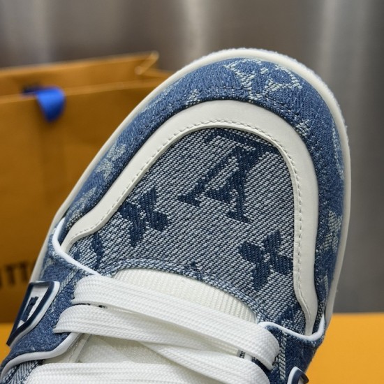 LV Trainer Sneaker 1ADHHX