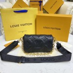 Louis Vuitton Bubblegram Wallet on Strap LV M81398