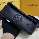 Louis Vuitton Bubblegram Wallet on Strap LV M81398