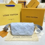 Louis Vuitton Bubblegram Wallet on Strap LV M81399