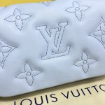 Louis Vuitton Bubblegram Wallet on Strap LV M81399