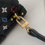 LV Game on Petite Malle M57454