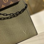 LV Taiga Leather Robusto Briefcase Bag M30592