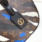 LV LVxLOL boite chapeau souple monogram M45095