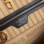 LV LVxLOL Neverfull MM Monogram M45201