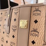 McM Medium Reversible Liz Shopper Bag Beige