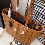 McM Medium Reversible Liz Shopper Bag Tan