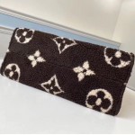 LV monogram teddy onthego M55420