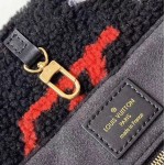 LV monogram teddy onthego M55421