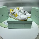 Of White Out of office "OOO" sneakers Yellow