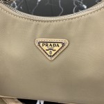 Prada Re-Edition 2005 nylon shoulder bag Beige