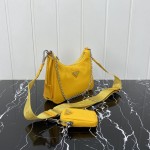 Prada Re-Edition 2005 nylon shoulder bag Yellow