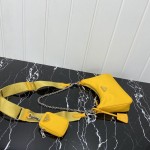 Prada Re-Edition 2005 nylon shoulder bag Yellow