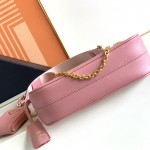 Prada Re-Edition 2005 Saffiano leather bag Pink