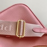 Prada Re-Edition 2005 Saffiano leather bag Pink