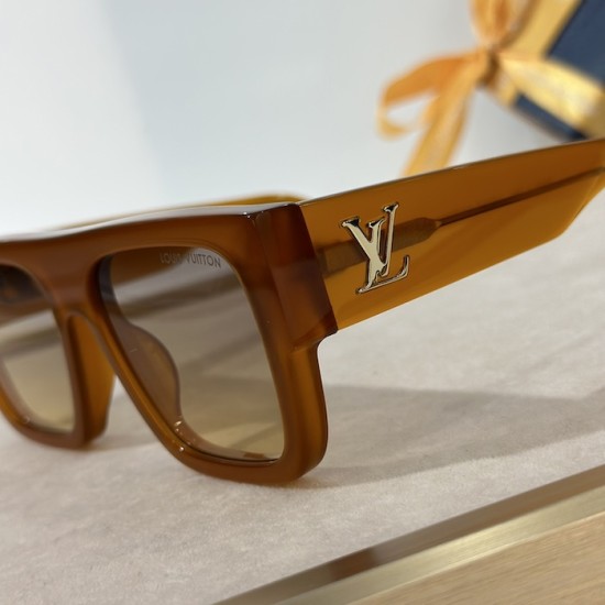 Louis Vuitton LV Clash Square Large Sunglasses Z2180W