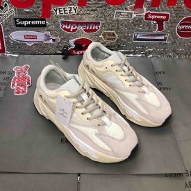 Yeezy Boost 700 Analog