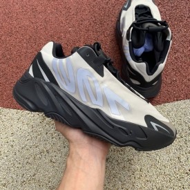 Yeezy Boost 700 MNVN Bone