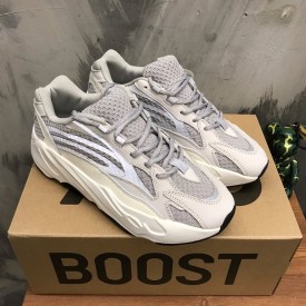 Replica Yeezy Boost 700 V2 Static