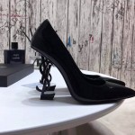 YSL opyum pump in patent leather with black heel black