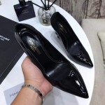 YSL opyum pump in patent leather with black heel black